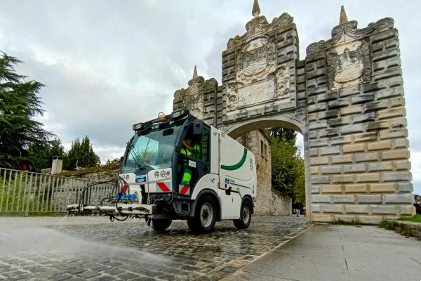 FCC Medio Ambiente démarre le nouveau service de nettoyage urbain de Pampelune